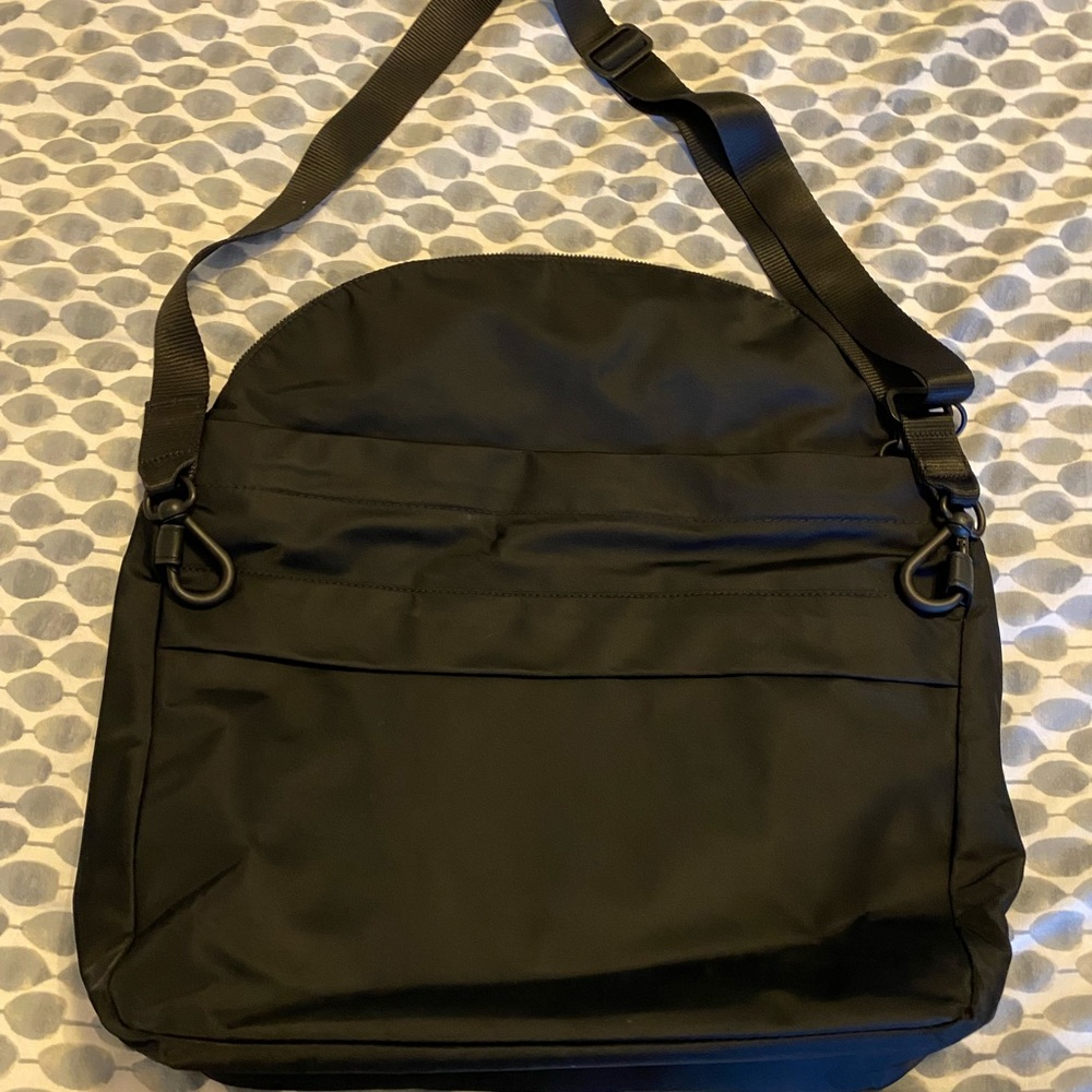Lululemon All Night Festival Bag